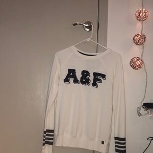 super soft a & f crew neck